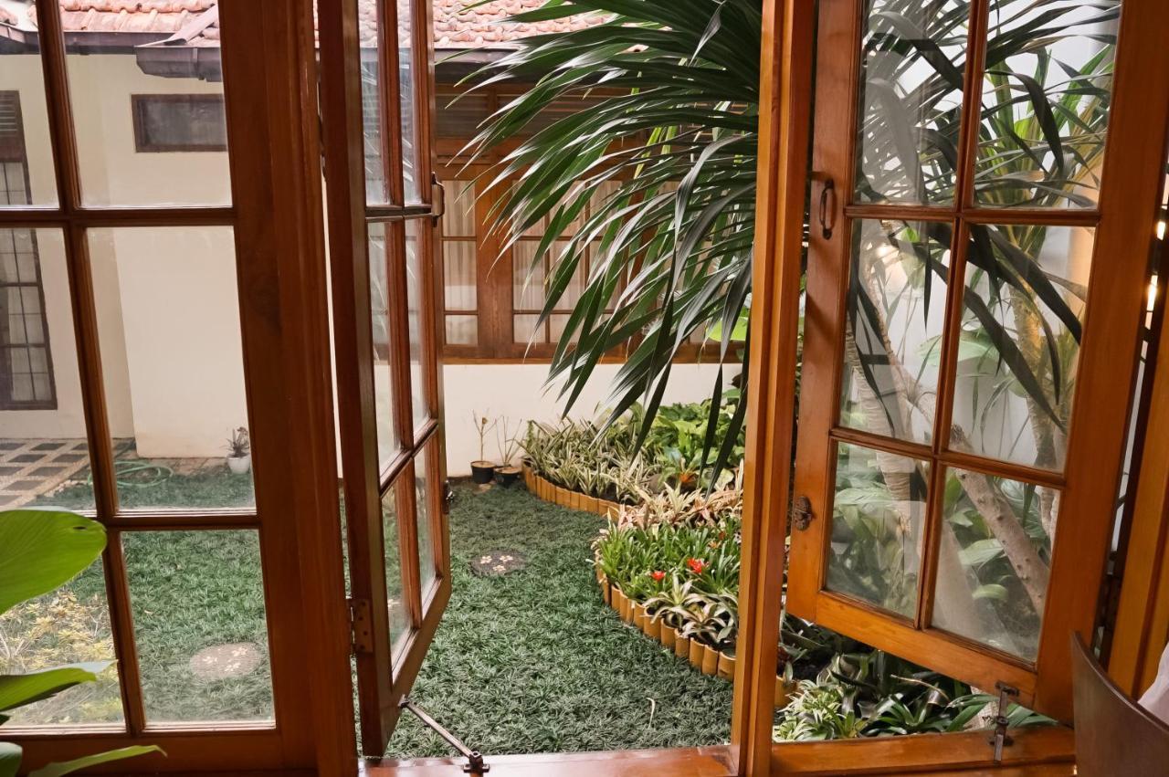 Roemah Renjana Bandung Panzió Kültér fotó